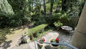 Квартира с большим садом в исторической вилле